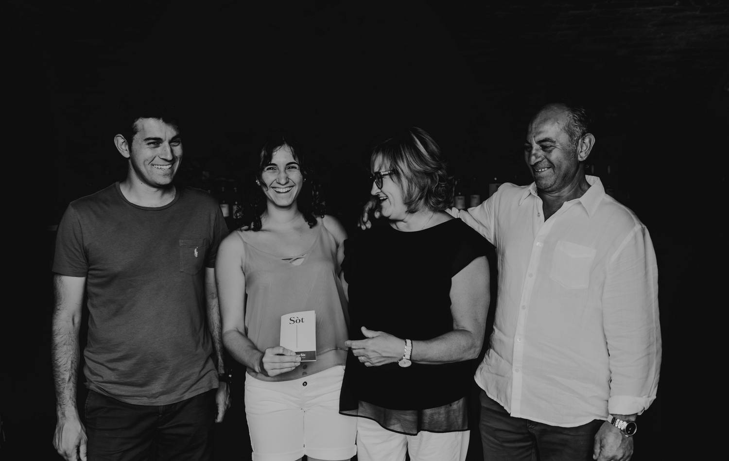 La famiglia Sanso nella cantina di Cascina Sòt